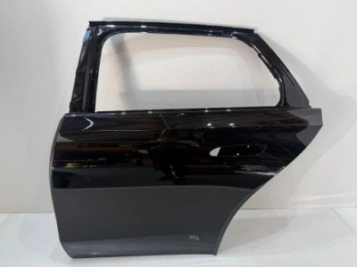باب خلفي يسار مرسيدس  فئة E CLASS 214 موديل 2024 2026