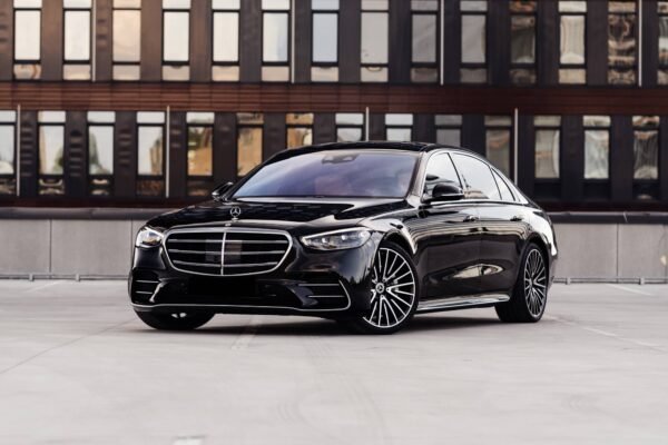 Mercedes benz s class 223 black 1 600x400