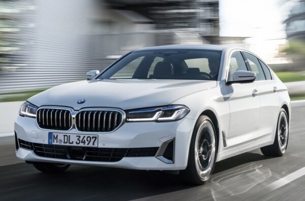 Bmw 5 serija 2020 Sedans 211113101138 12 600x395